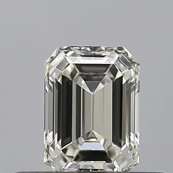 0.41ct Emerald Natural Diamond (Colour J, Clarity VVS1, GIA Certified)