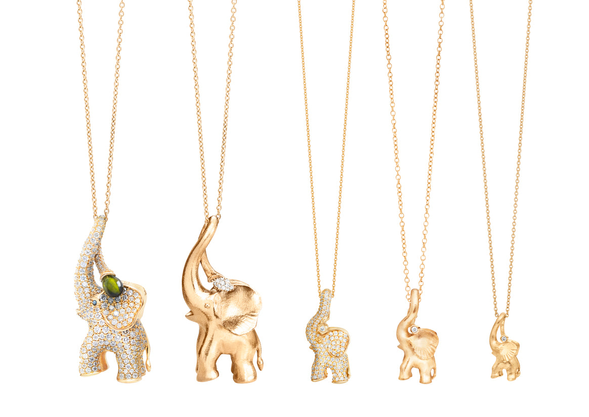 Elephant hanger half pave aan Love collier mini