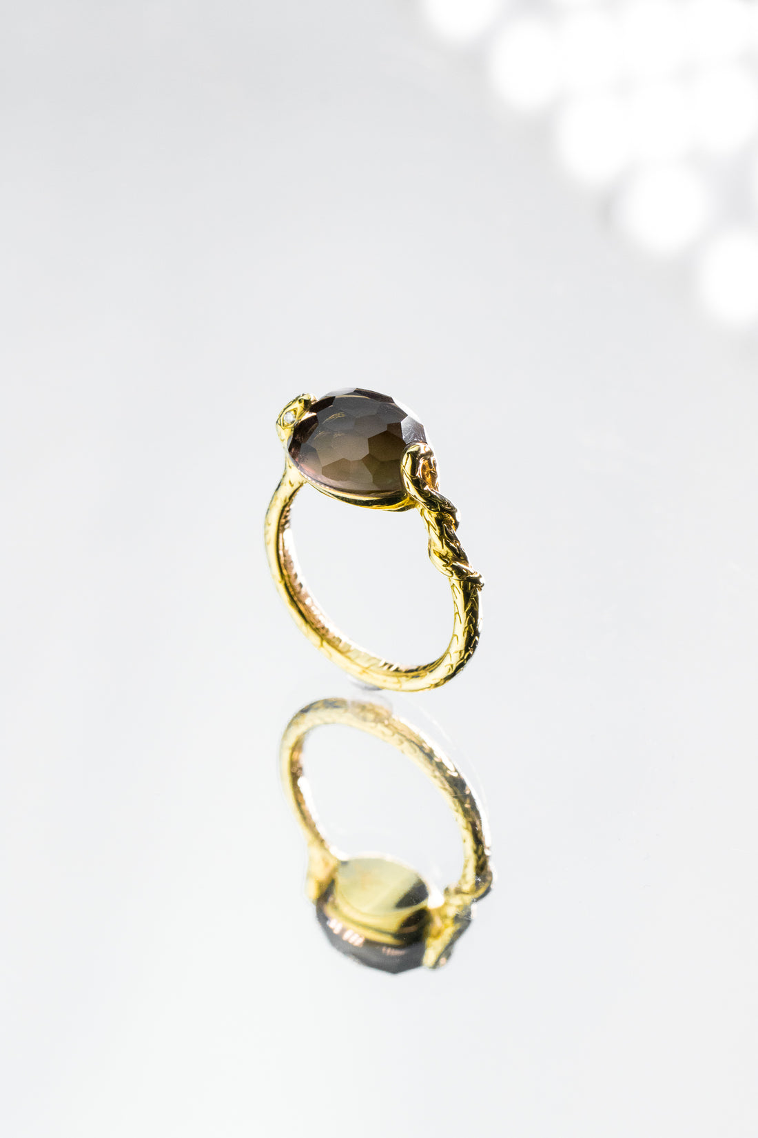 Forbidden Fruit Steltman by Bibi van der Velden